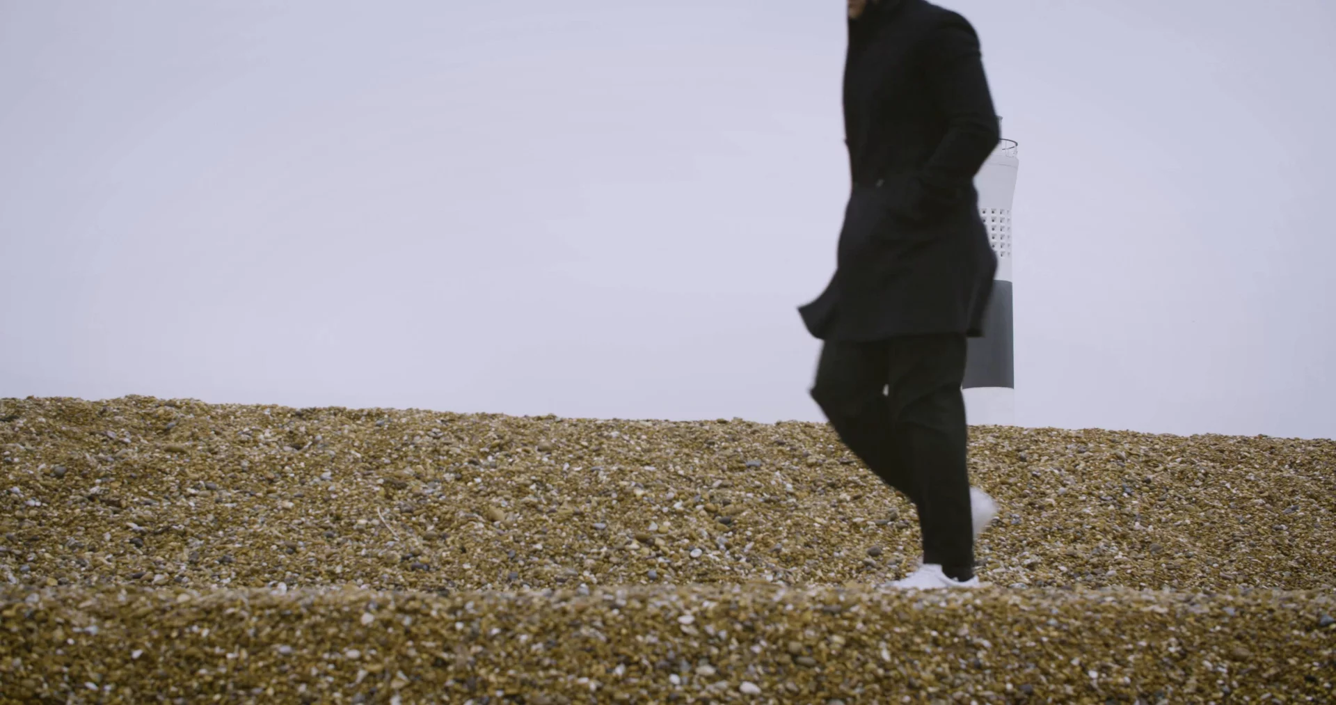 video-img